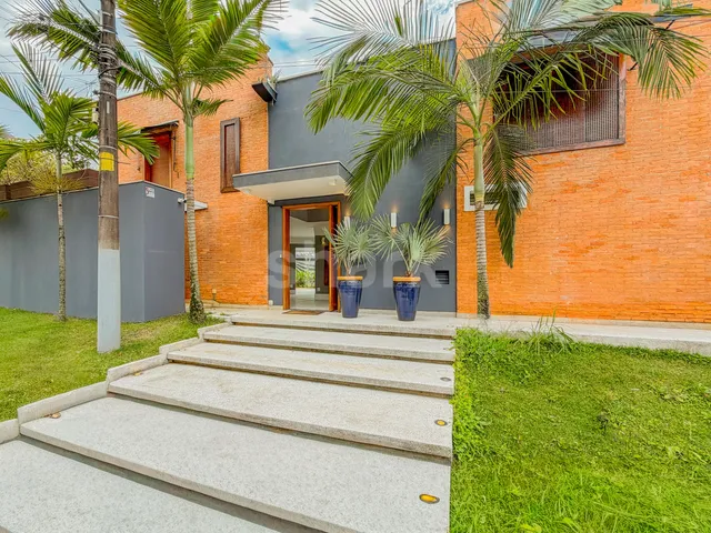 Casa com 405m² 3 quartos e 4 banheiros, à venda ou para alugar, no bairro Cidade Jardim em São Paulo