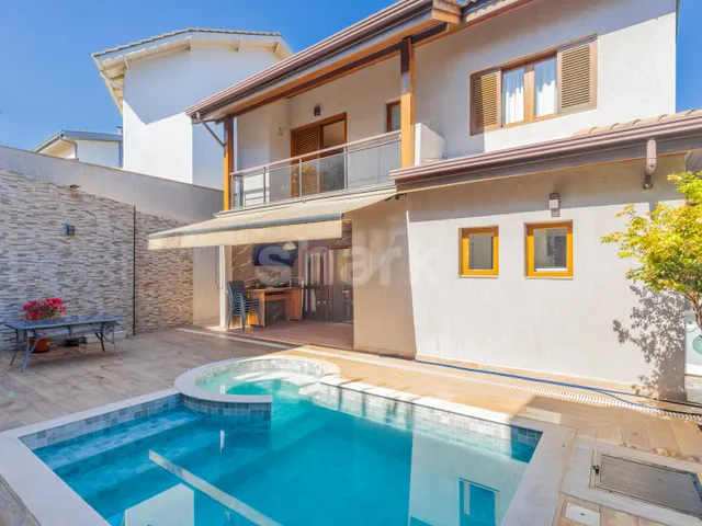 Casa com 360m² 3 quartos e 5 banheiros, à venda, no bairro Alphaville em Santana de Parnaíba