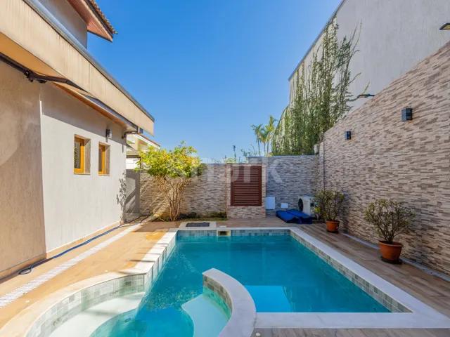 Casa com 360m² 3 quartos e 5 banheiros, à venda, no bairro Alphaville em Santana de Parnaíba