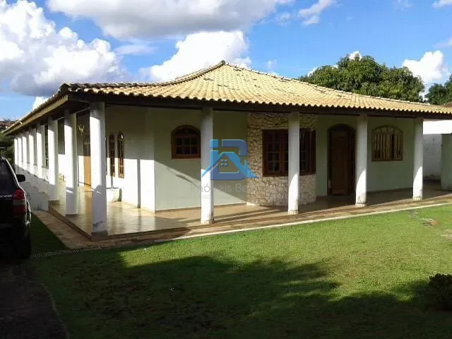 Casa com 2700m², à venda, no bairro Parque São Francisco em Itatiba