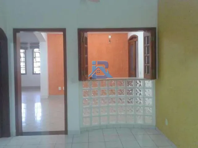 Casa com 2700m², à venda, no bairro Parque São Francisco em Itatiba