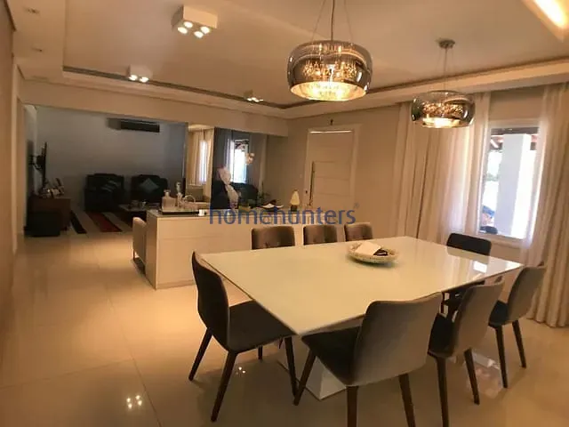 Casa com 2500m² 4 quartos e 7 banheiros, à venda, no bairro Parque Xangrilá em Campinas