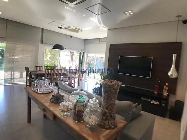 Casa com 2500m² 4 quartos e 7 banheiros, à venda, no bairro Parque Xangrilá em Campinas