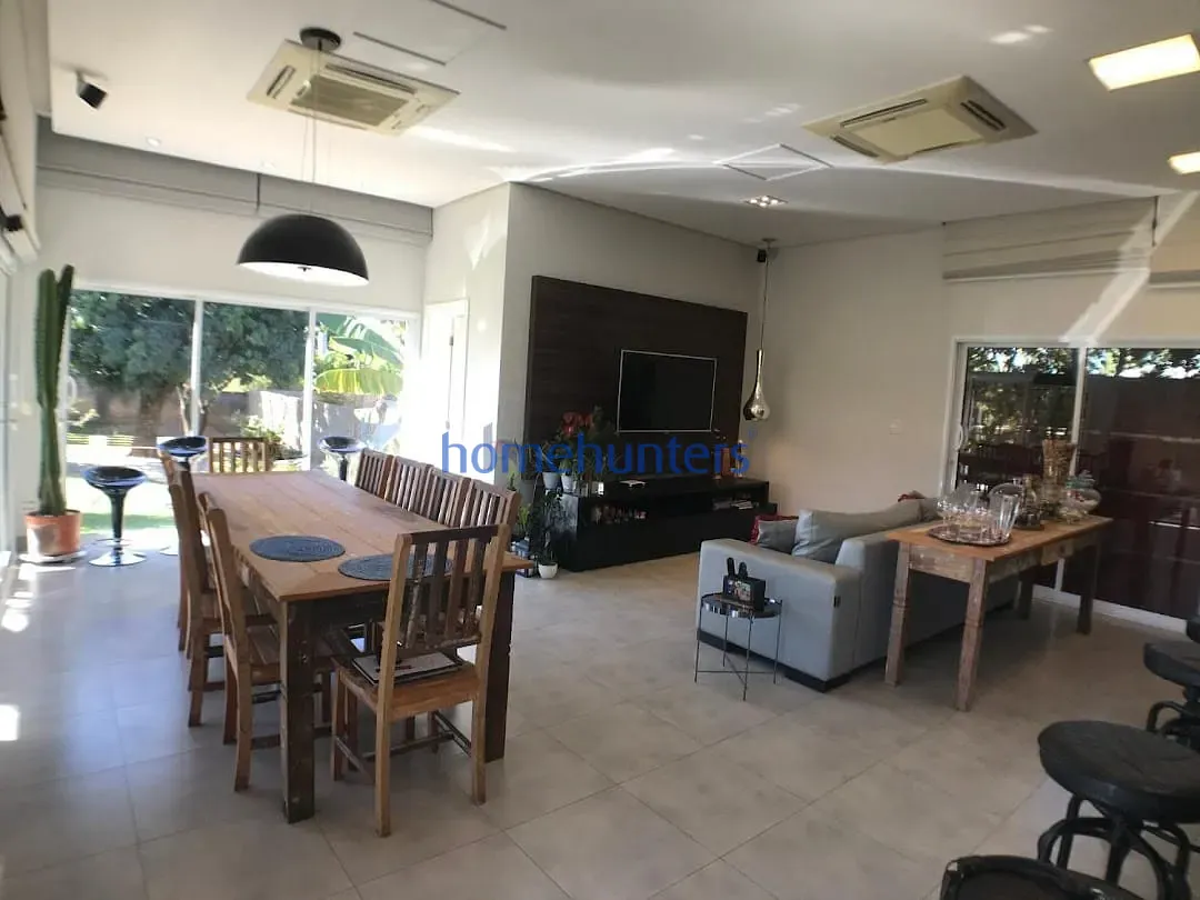 Casa, 4 quartos, 410 m² - Foto 1