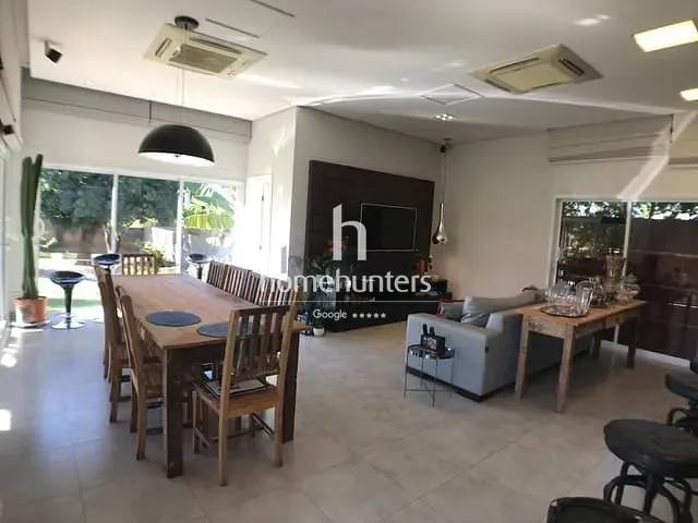 Casa com 2500m² 4 quartos e 7 banheiros, à venda, no bairro Parque Xangrilá em Campinas