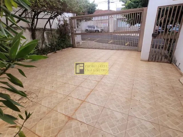 Casa com 300m² 4 quartos e 3 banheiros, para alugar, no bairro Jardim Alvorada em São José do Rio Preto