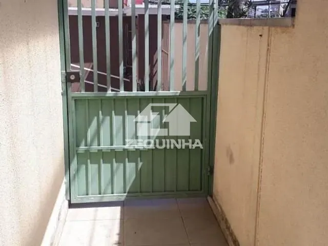 Casa com 125m² 2 quartos e 1 banheiro, à venda, no bairro Metalurgicos em Osasco
