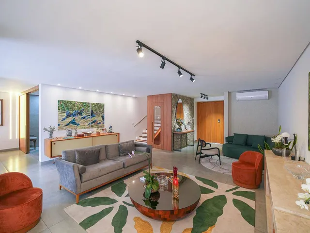 Casa com 477m² 5 quartos e 7 banheiros, à venda, no bairro Alphaville em Santana de Parnaíba