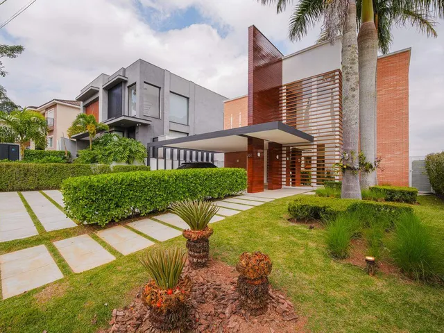 Casa com 480m² 4 quartos e 7 banheiros, à venda, no bairro Paiol Velho em Santana de Parnaíba