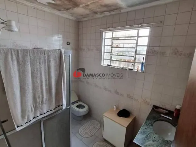 Casa com 300m² 2 quartos e 1 banheiro, à venda, no bairro Vila Alpina em São Paulo