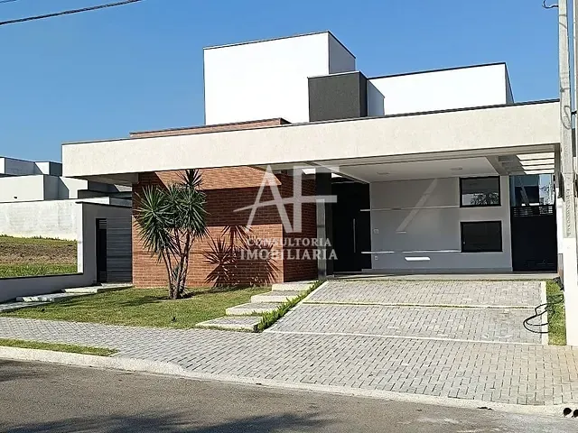 Casa com 300m² 2 quartos e 3 banheiros, à venda, no bairro Condomínio Terras do Vale em Caçapava