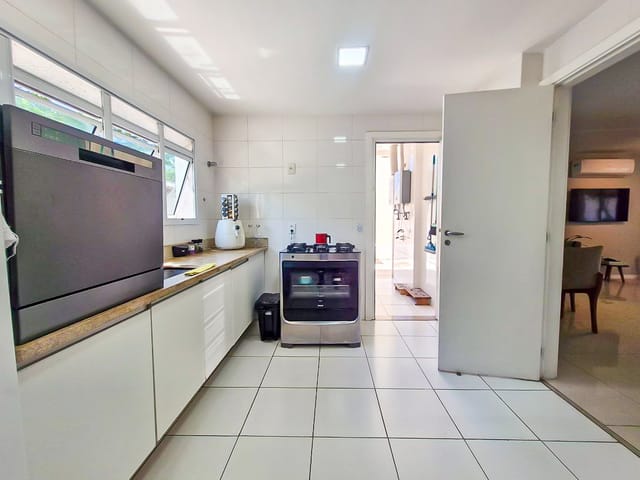 Casa 3 quartos e 6 banheiros, à venda, no bairro Recreio dos Bandeirantes em Rio de Janeiro