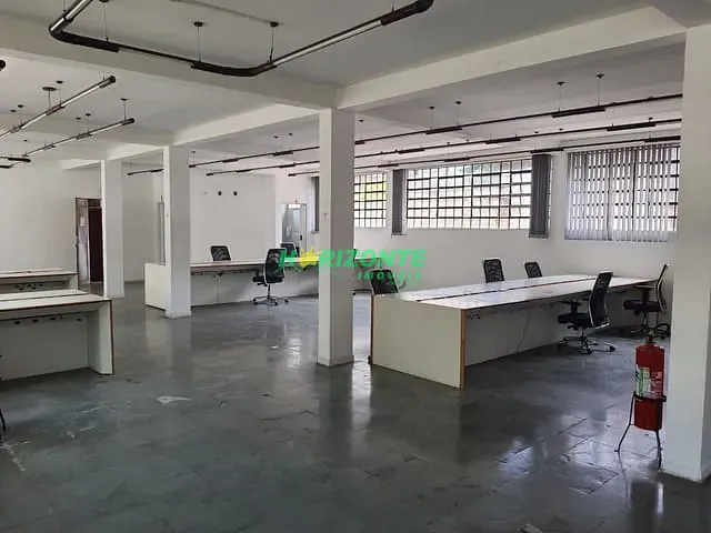 Casa com 407m², para alugar, no bairro Vila Adyana em São José dos Campos