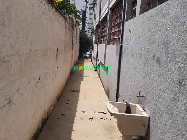 Casa com 407m², para alugar, no bairro Vila Adyana em São José dos Campos