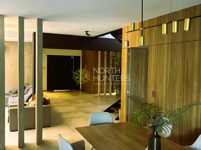 Casa com 450m² 4 quartos e 5 banheiros, à venda, no bairro Jurerê Internacional em Florianópolis