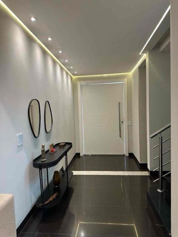 Casa com 450m² 4 quartos e 6 banheiros, à venda ou para alugar, no bairro Jardim Itália em Cuiabá