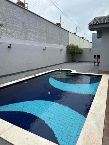 Casa com 450m² 4 quartos e 6 banheiros, à venda ou para alugar, no bairro Jardim Itália em Cuiabá