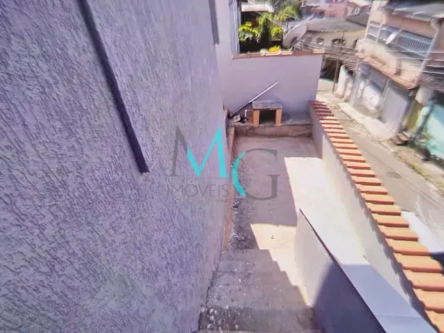 Casa 2 quartos e 1 banheiro, à venda ou para alugar, no bairro Paciência em Rio de Janeiro
