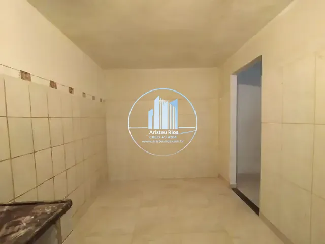 Casa com 200m² 1 quarto e 1 banheiro, para alugar, no bairro Jardim Europa em Pouso Alegre