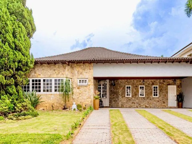 Casa com 601m² 4 quartos e 5 banheiros, à venda, no bairro Alphaville em Santana de Parnaíba