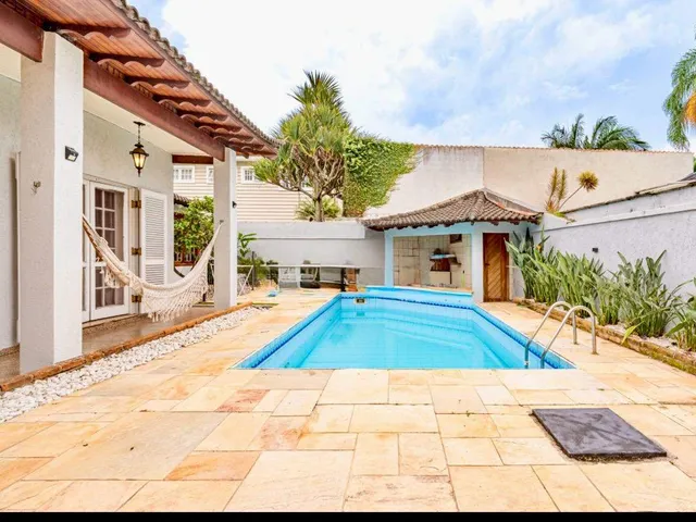 Casa com 601m² 4 quartos e 5 banheiros, à venda, no bairro Alphaville em Santana de Parnaíba