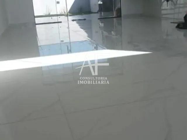 Casa com 250m² 3 quartos e 2 banheiros, à venda, no bairro Itapecerica em Taubaté