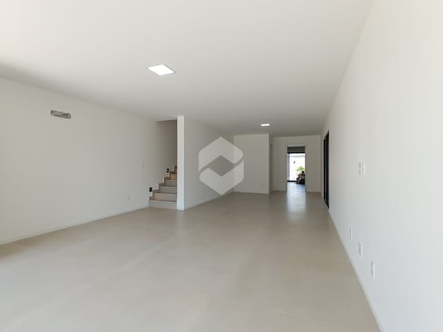 Casa com 180m² 3 quartos e 5 banheiros, à venda, no bairro Vargem Pequena em Rio de Janeiro