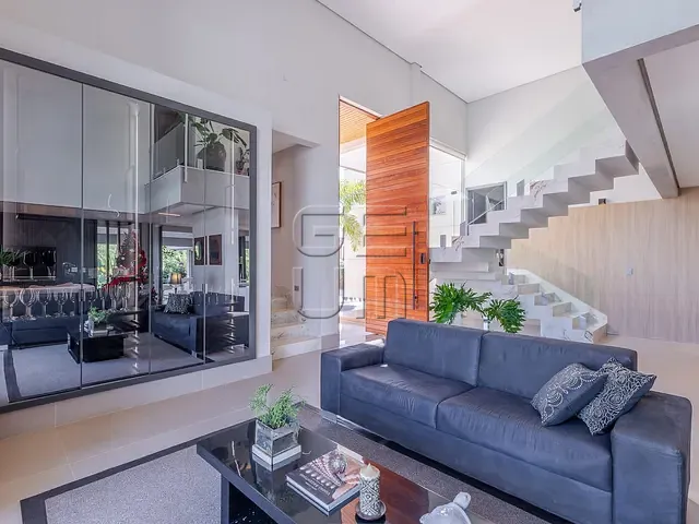 Casa com 850m² 6 quartos e 6 banheiros, à venda, no bairro Esperança em Londrina