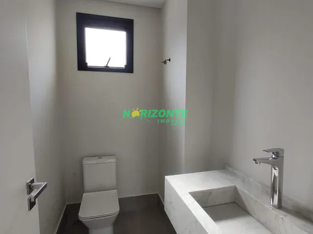 Casa com 900m² 4 quartos e 5 banheiros, à venda, no bairro Condomínio Reserva do Paratehy em São José dos Campos