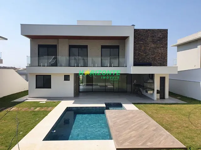 Casa com 900m² 4 quartos e 5 banheiros, à venda, no bairro Condomínio Reserva do Paratehy em São José dos Campos