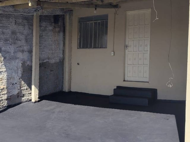 Casa com 220m² 3 quartos e 2 banheiros, para alugar, no bairro Parque Residencial Ana Rosa em Cambé