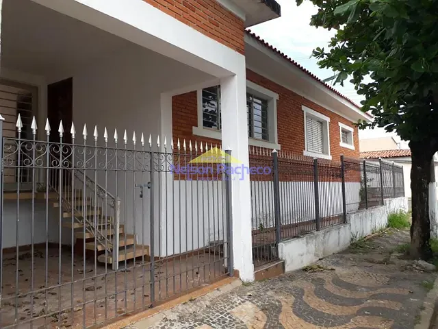 Casa com 250m² 3 quartos e 1 banheiro, à venda, no bairro Centro em Capivari