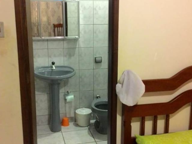 Casa 2 quartos e 2 banheiros, à venda, no bairro Residencial Maricá em Pindamonhangaba