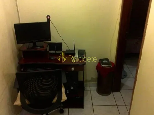 Casa 2 quartos e 2 banheiros, à venda, no bairro Residencial Maricá em Pindamonhangaba