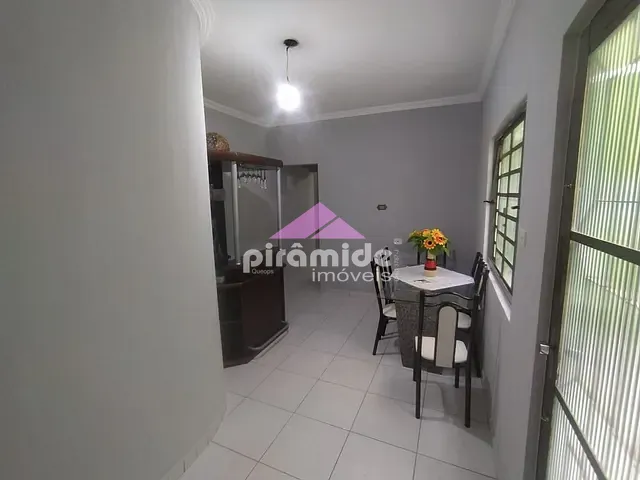 Casa com 125m² 3 quartos e 3 banheiros, à venda, no bairro Bosque dos Eucaliptos em São José dos Campos