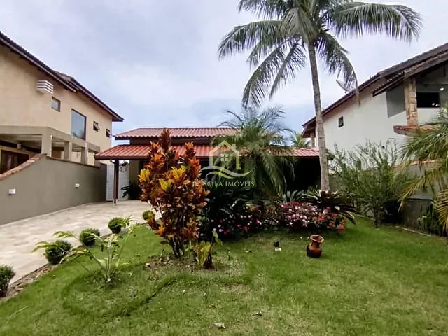 Casa com 504m² 4 quartos e 3 banheiros, à venda, no bairro Boraceia em Bertioga