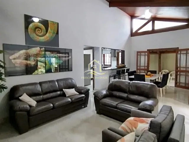 Casa com 504m² 4 quartos e 3 banheiros, à venda, no bairro Boraceia em Bertioga