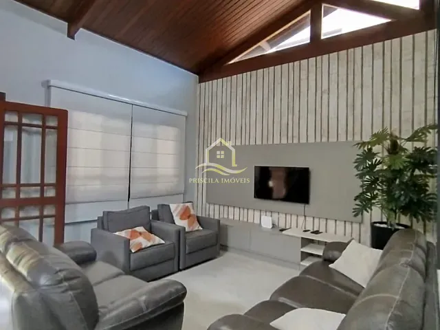 Casa com 504m² 4 quartos e 3 banheiros, à venda, no bairro Boraceia em Bertioga