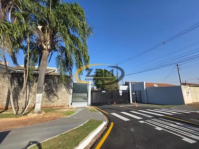 Casa com 250m² 4 quartos e 4 banheiros, à venda, no bairro Bandeirantes em Londrina