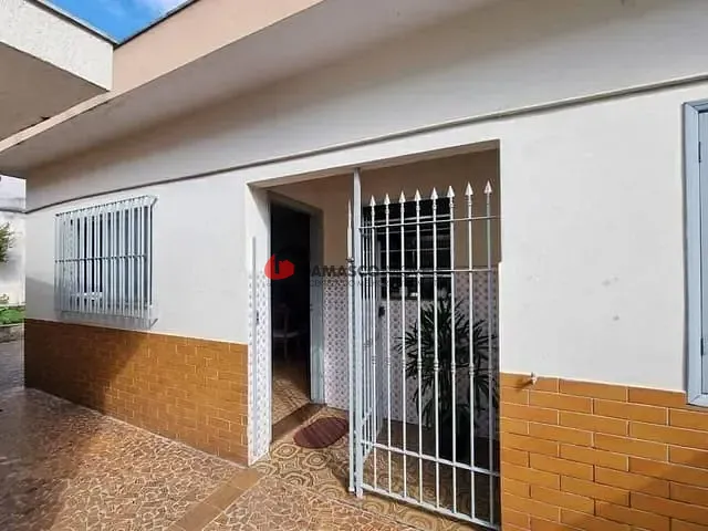 Casa com 180m² 2 quartos e 2 banheiros, à venda, no bairro Olímpico em São Caetano do Sul