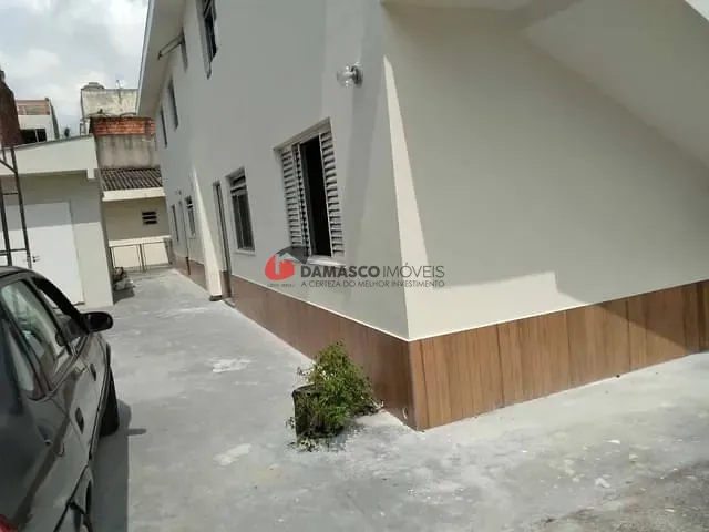 Casa à venda, no bairro Taboão em Diadema