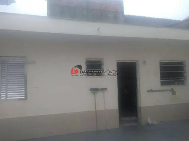 Casa à venda, no bairro Taboão em Diadema