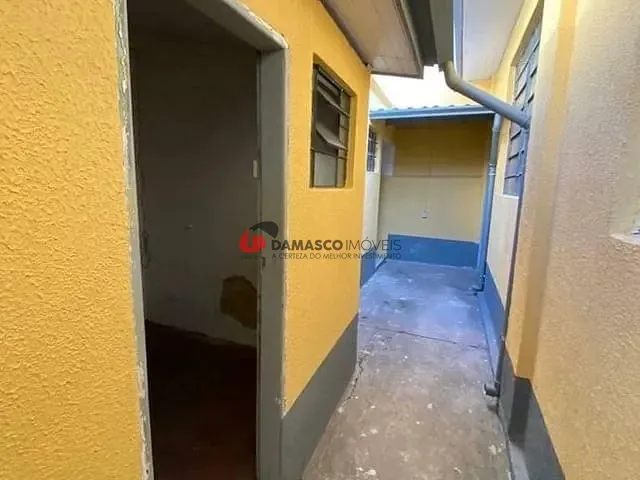 Casa com 335m² 2 quartos e 1 banheiro, à venda, no bairro Santa Paula em São Caetano do Sul