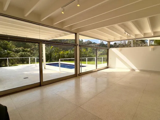 Casa com 1525m² 4 quartos e 7 banheiros, à venda, no bairro Residencial Tamboré em Barueri