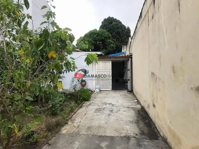 Casa com 500m² 2 quartos e 2 banheiros, à venda, no bairro Santa Maria em Santo André
