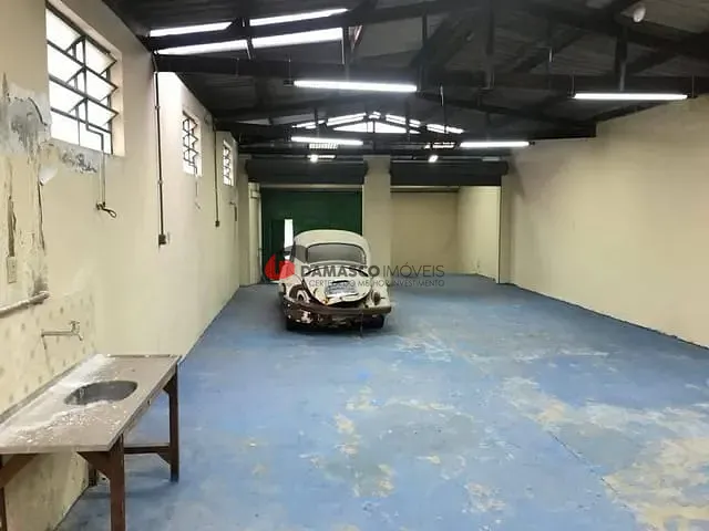 Casa com 500m² 2 quartos e 2 banheiros, à venda, no bairro Santa Maria em Santo André