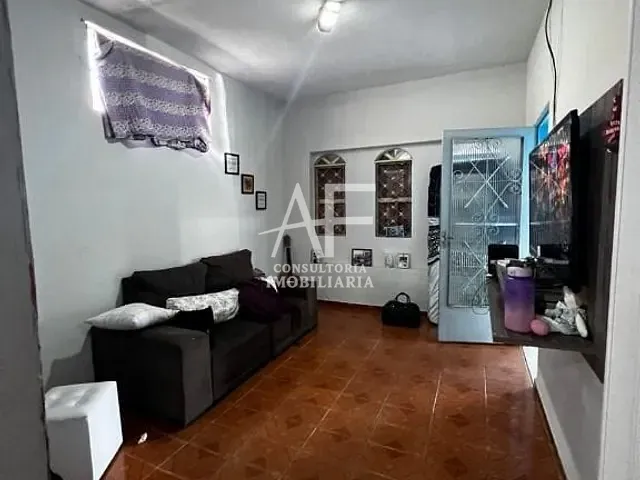 Casa com 264m² 2 quartos e 1 banheiro, à venda, no bairro Bosque da Saúde em Taubaté
