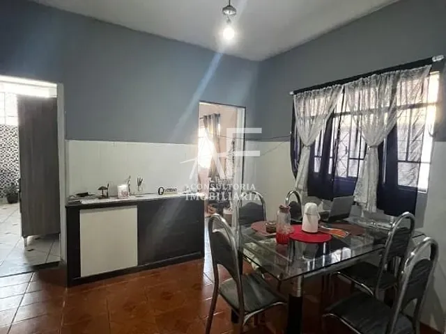 Casa com 264m² 2 quartos e 1 banheiro, à venda, no bairro Bosque da Saúde em Taubaté