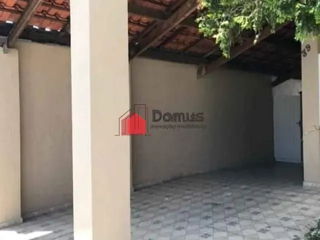 Casa à venda, no bairro Quiririm em Taubaté