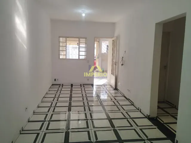 Casa com 180m² 3 quartos e 1 banheiro, à venda, no bairro Jardim Nair Maria em Salto